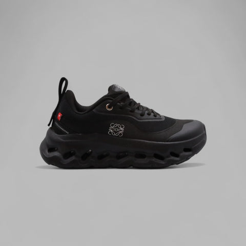 On Running x LOWEW Black