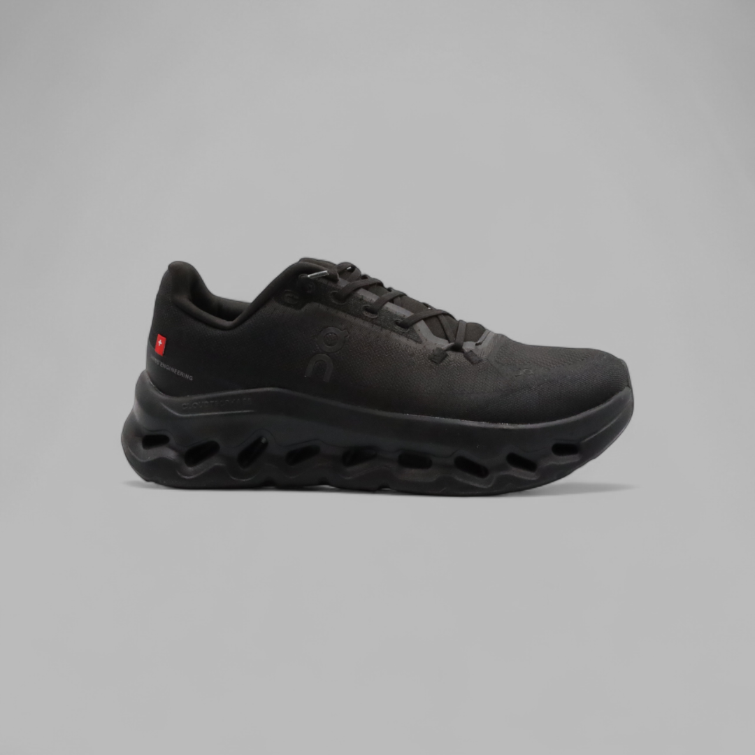 On Running Cloud 5 – All Black