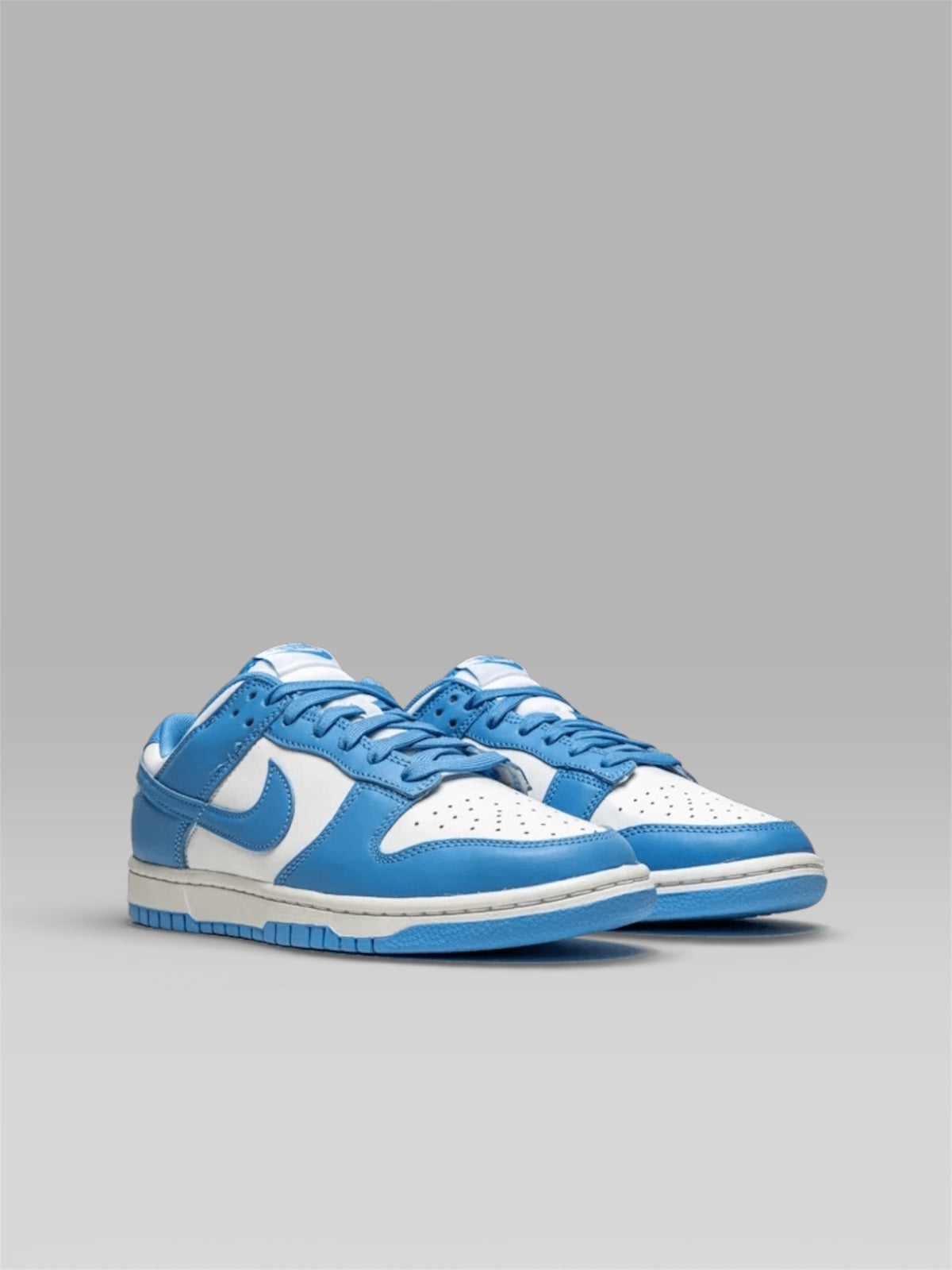Nike Dunk Low "UNC"
