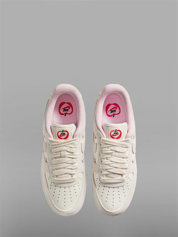 Nike Air Force 1 ’07 Valentine’s Day