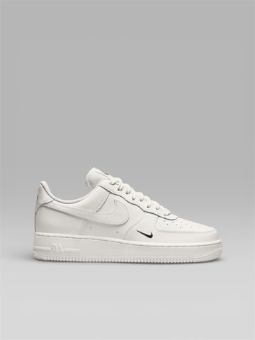 Nike Air Force 1 ’07 White Black Mini Swoosh