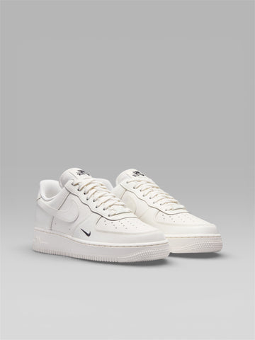 Nike Air Force 1 ’07 White Black Mini Swoosh