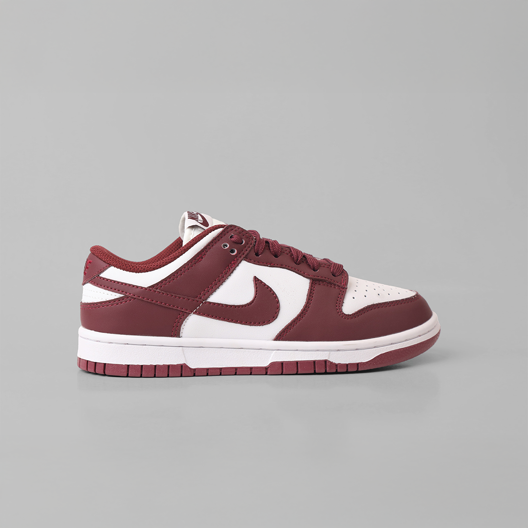 Nike Dunk Low Team Red